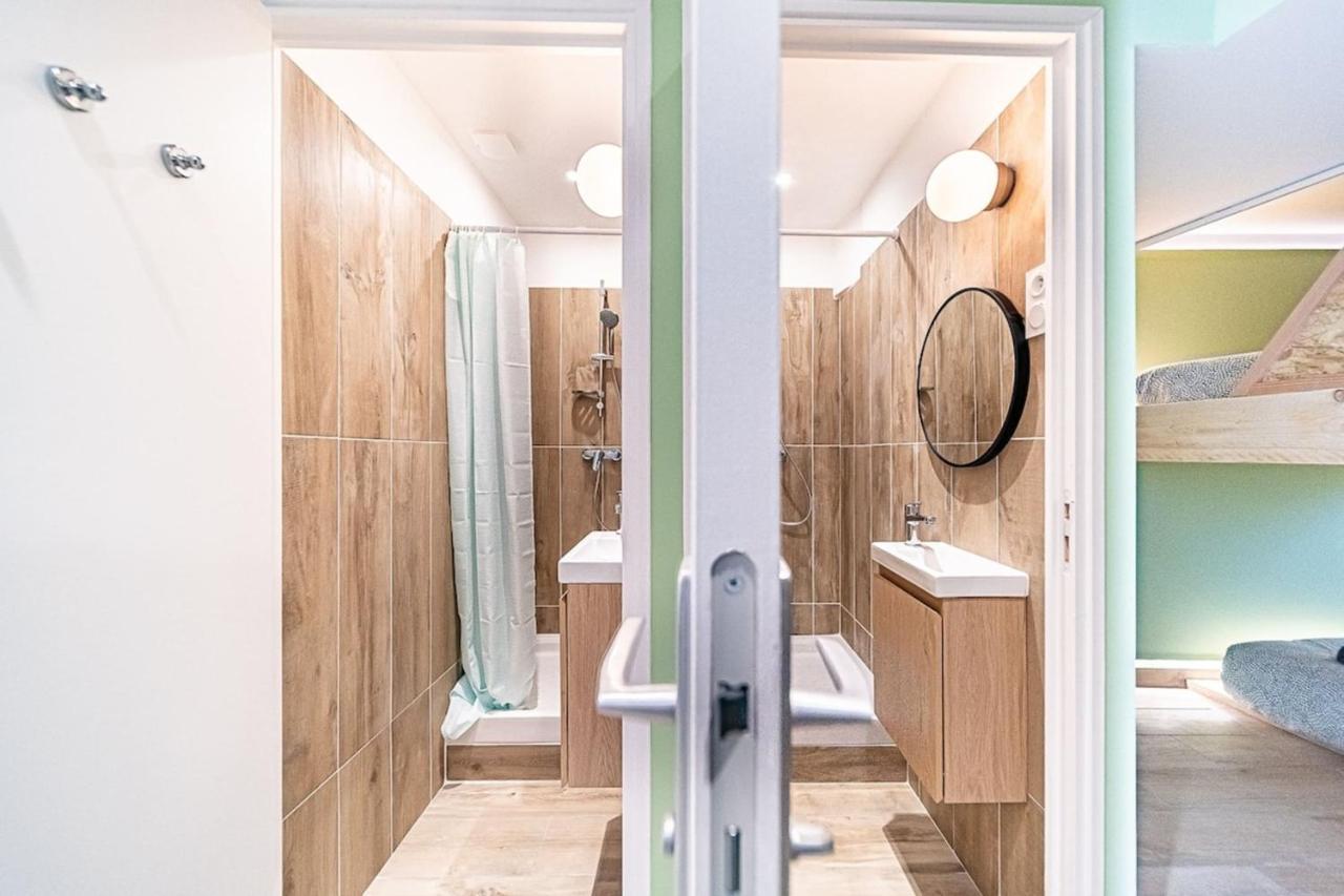Sleep And Go - Cozy 9 People - Oullins Apartman Kültér fotó