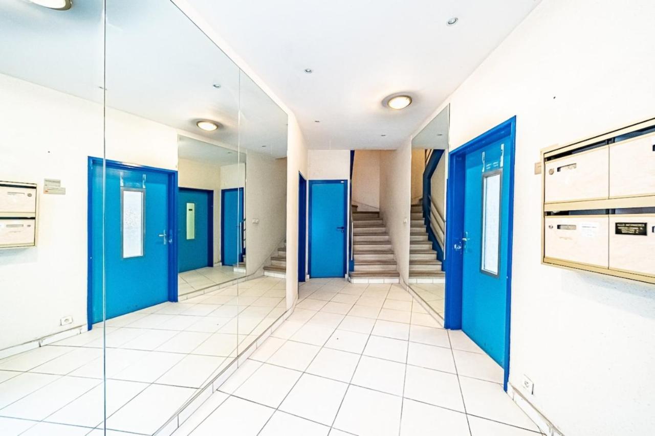 Sleep And Go - Cozy 9 People - Oullins Apartman Kültér fotó
